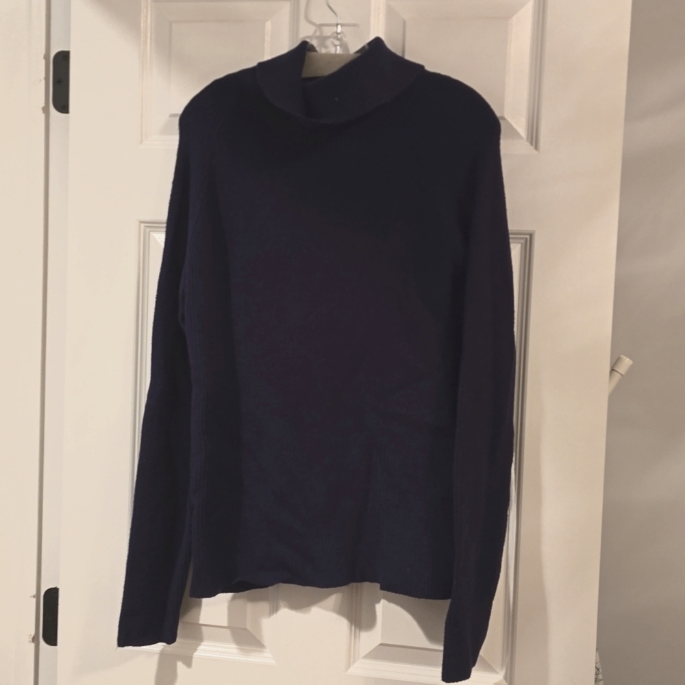 Penelope Leroy turtleneck